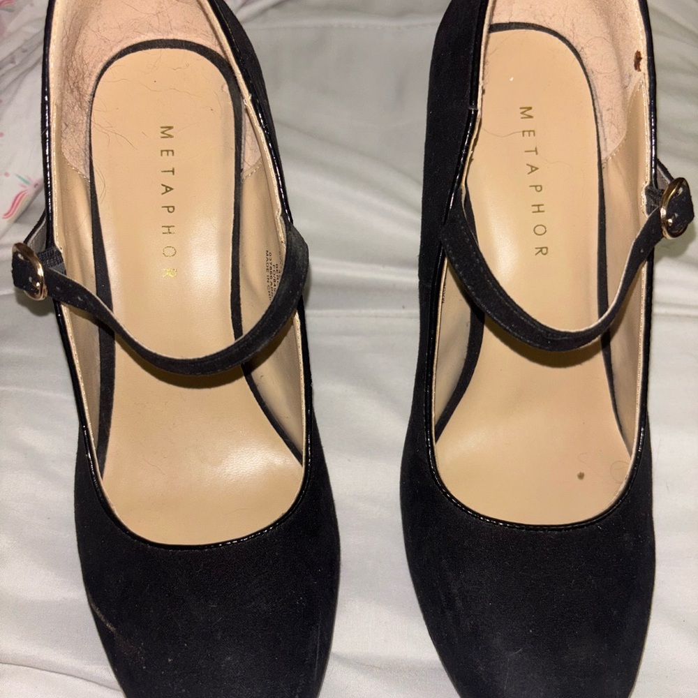Metaphor Black Heels